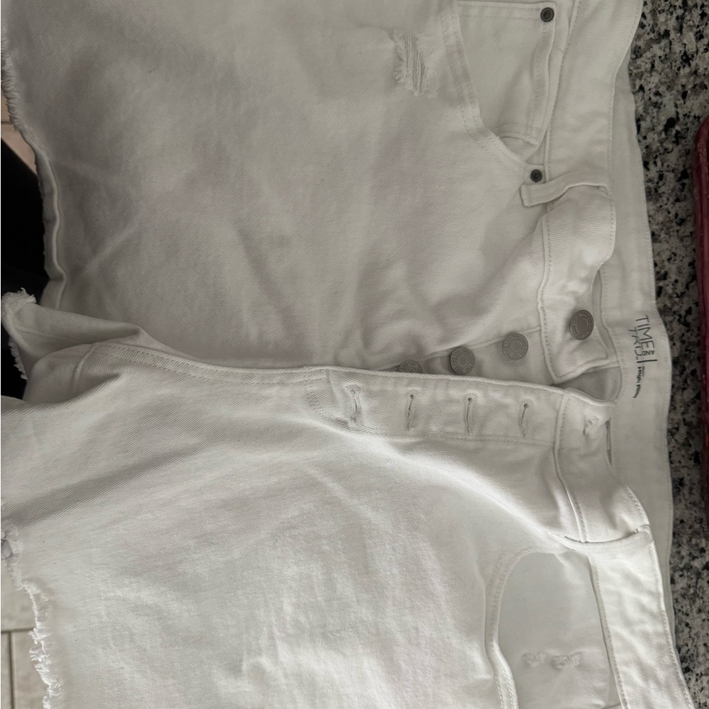 Time and Tru High Rise White Shorts